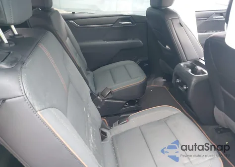 2024 GMC Acadia Awd At4 z USA, uszkodzony, nr VIN 1GKENPKS9RJ170061